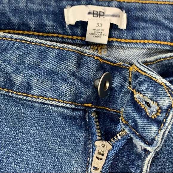 BP Athletic Fit Stretch Distressed Jeans in 80s Stone Wash - Picture 8 of 13